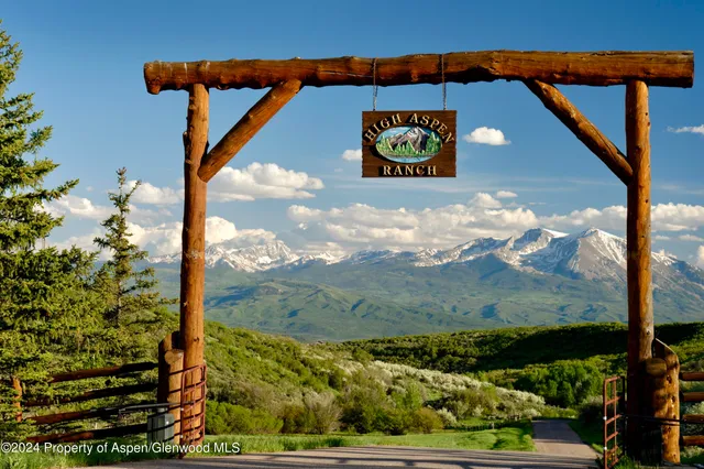 $899,900 | 436 White Tail Drive, Glenwood Springs, CO 81601