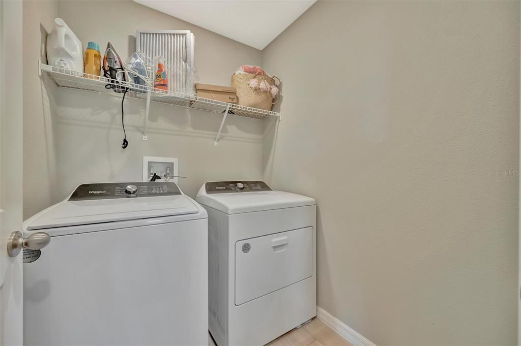 12950 Pasture Wds Place Lithia, FL 33547 - Photo 39 of 45