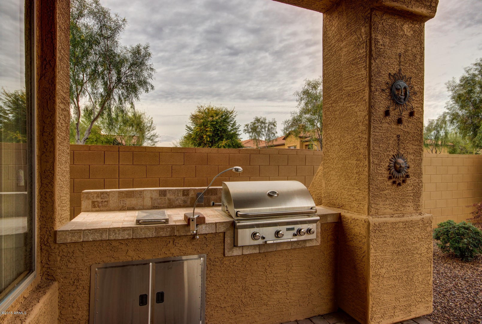 1714 West Brianna Road Phoenix, AZ 85085 - Photo 29 of 68 Built in grill