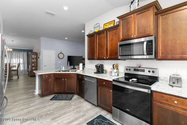 $379,900 | 711 Tupelo Circle, Cocoa, FL 32926