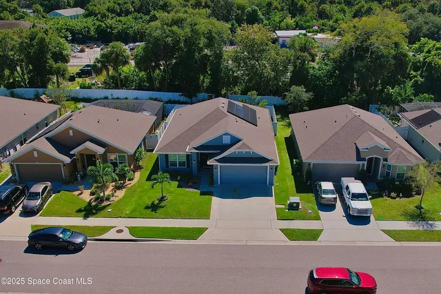 $379,900 | 711 Tupelo Circle, Cocoa, FL 32926