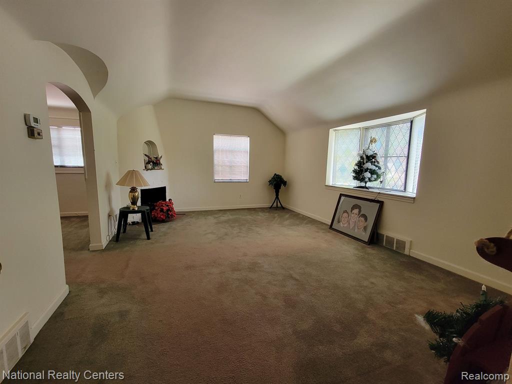 20423 Stratford Road Detroit, MI 48221 - Photo 13 of 26
