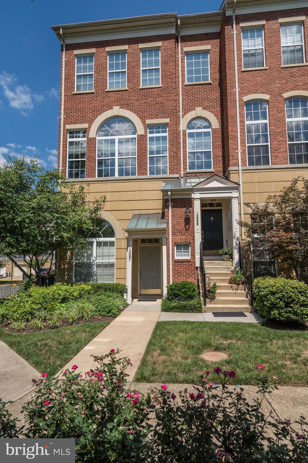 12099 Trumbull Way Reston, VA 20190 - Photo 1 of 30 Exterior (Front)