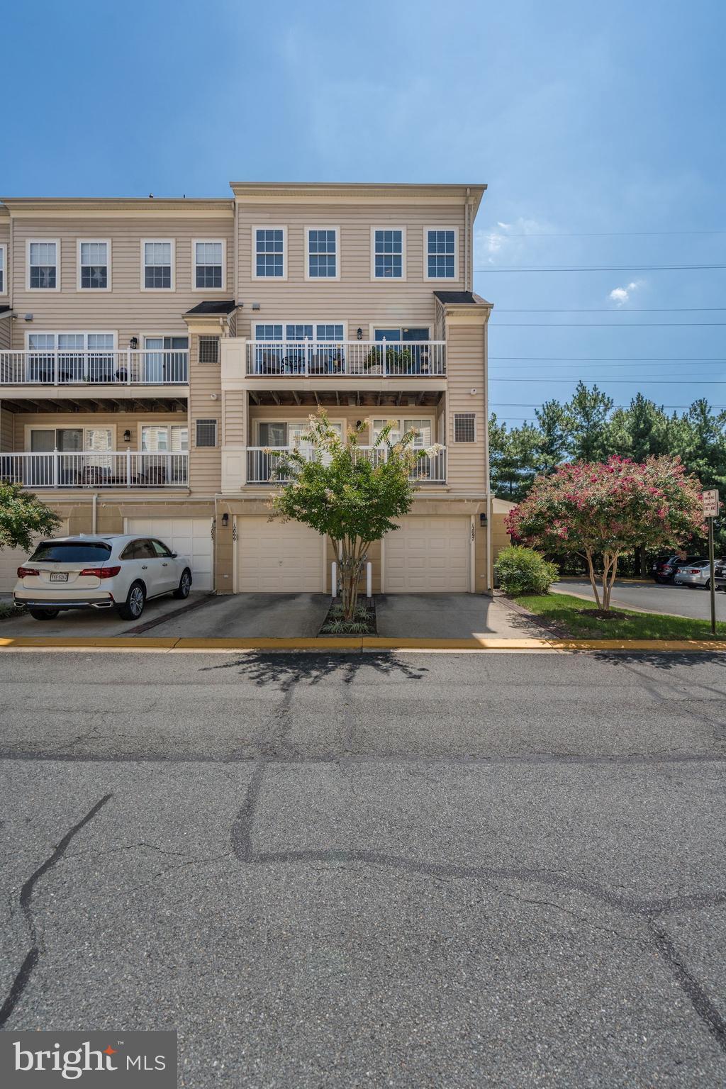 12099 Trumbull Way Reston, VA 20190 - Photo 30 of 30 Attached one car garage