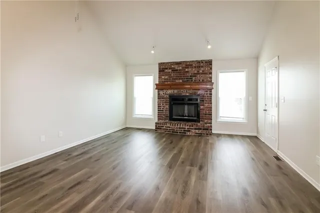 $2,250 | 609 Northeast Bristol Drive, Lee's Summit, MO 64086