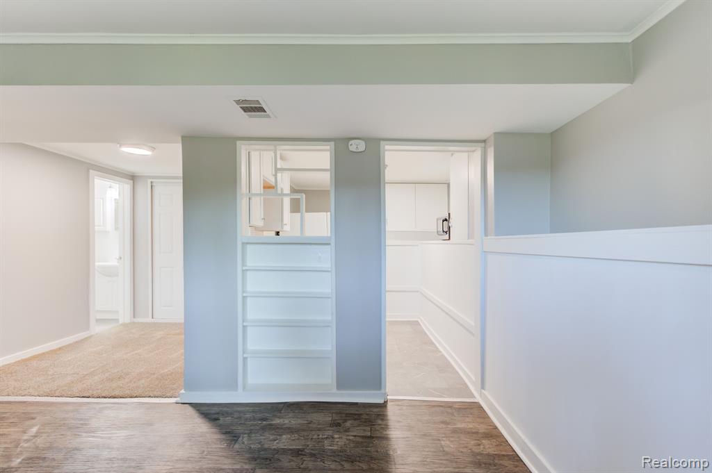 1298 East Highland Road Highland, MI 48356 - Photo 17 of 36 Gallery Image 17