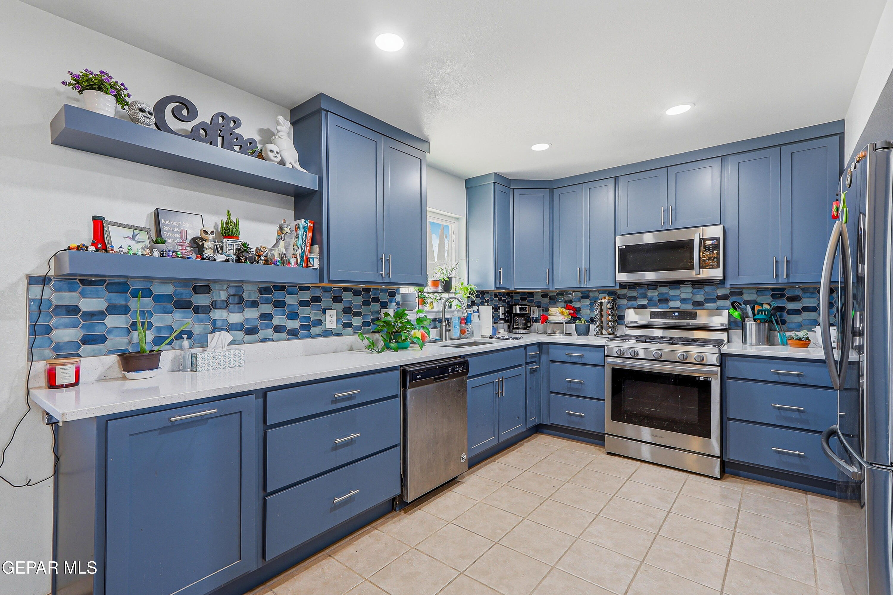 376 Rio Dulce Avenue El Paso, TX 79932 - Photo 3 of 17 9-print-IMG_8263