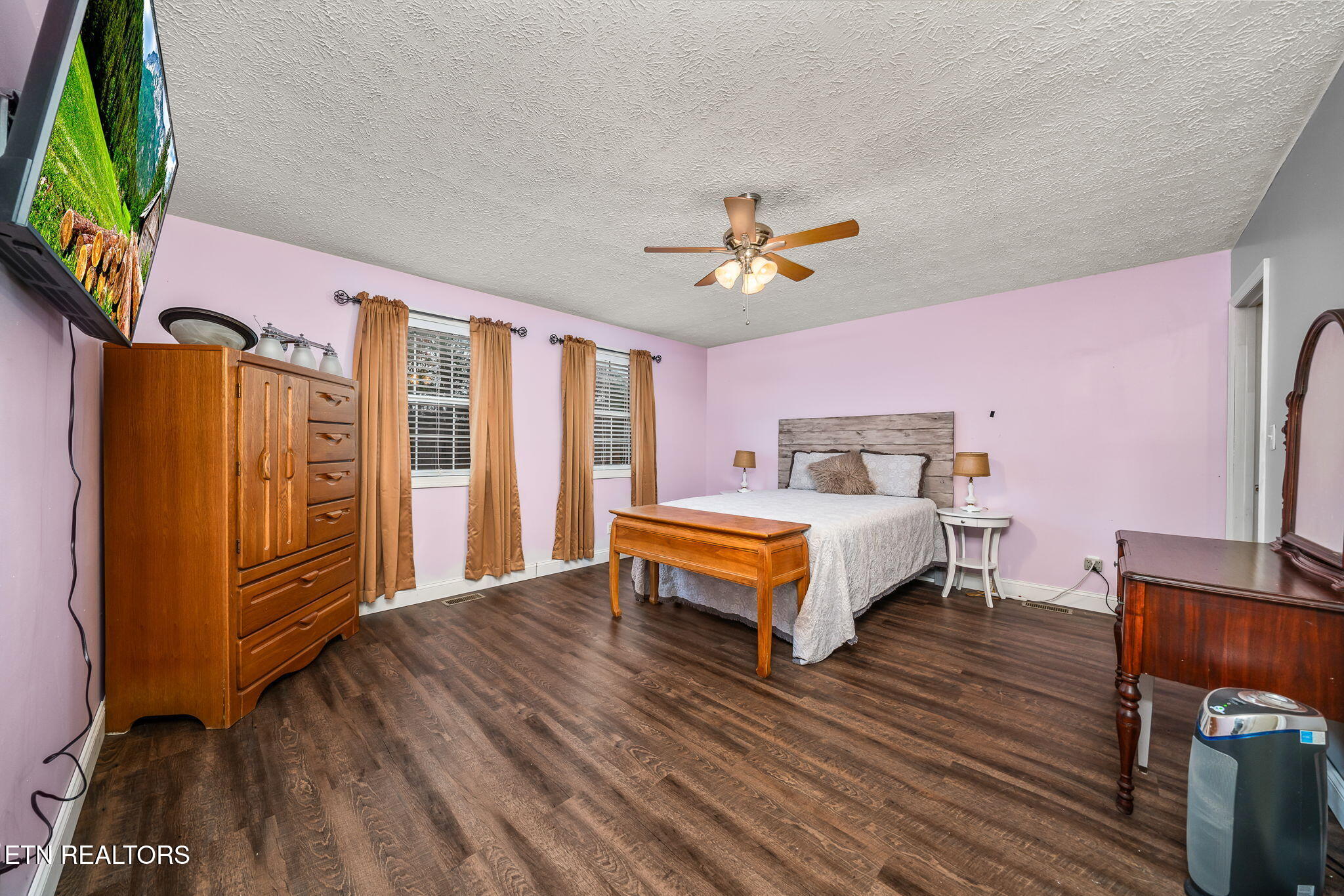 19 Honeysuckle Road Pikeville, TN 37367 - Photo 10 of 39 17-web-or-mls-19 Honeysuckle_098_TNPC