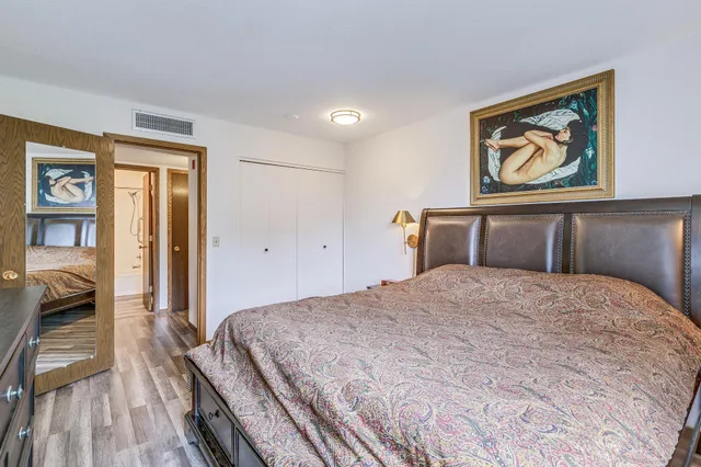 $129,900 | 4120 Parklawn Avenue, Unit 331, Edina, MN 55435