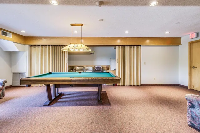 $129,900 | 4120 Parklawn Avenue, Unit 331, Edina, MN 55435