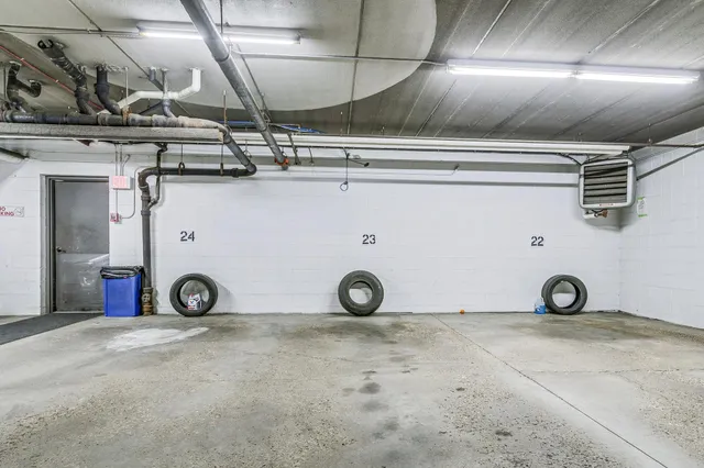 $129,900 | 4120 Parklawn Avenue, Unit 331, Edina, MN 55435