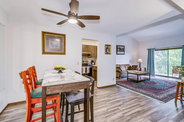 $129,900 | 4120 Parklawn Avenue, Unit 331, Edina, MN 55435