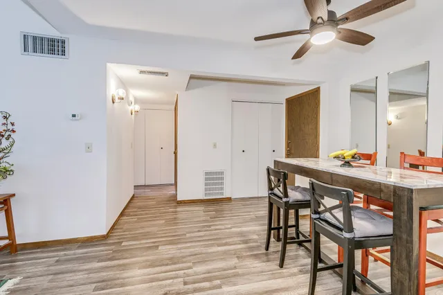 $129,900 | 4120 Parklawn Avenue, Unit 331, Edina, MN 55435