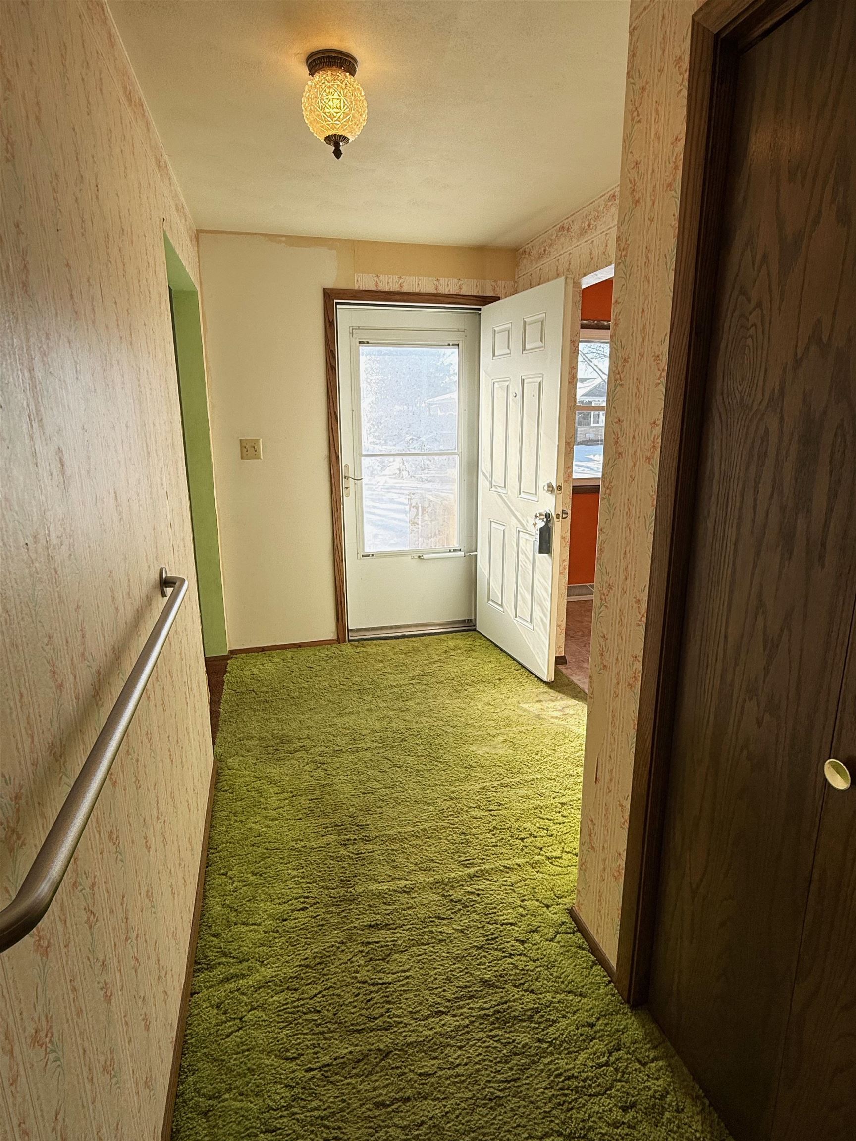 16 Ramlen Court Appleton, WI 54915 - Photo 3 of 12