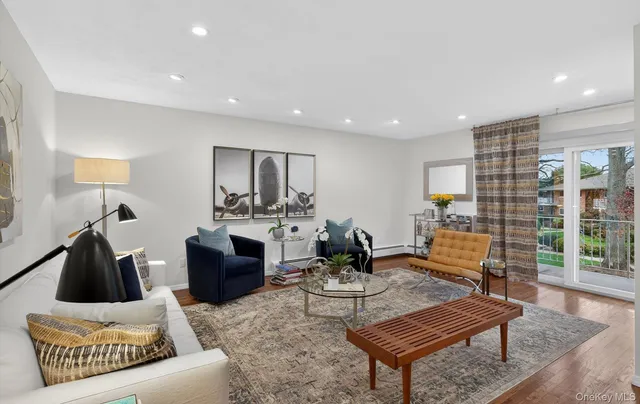 $560,000 | 1 Toms Point Lane, Unit 2A, Port Washington, NY 11050