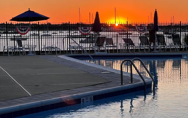 $560,000 | 1 Toms Point Lane, Unit 2A, Port Washington, NY 11050