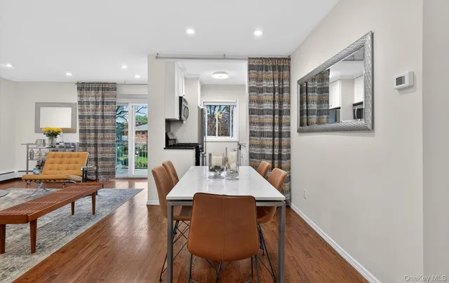 $560,000 | 1 Toms Point Lane, Unit 2A, Port Washington, NY 11050