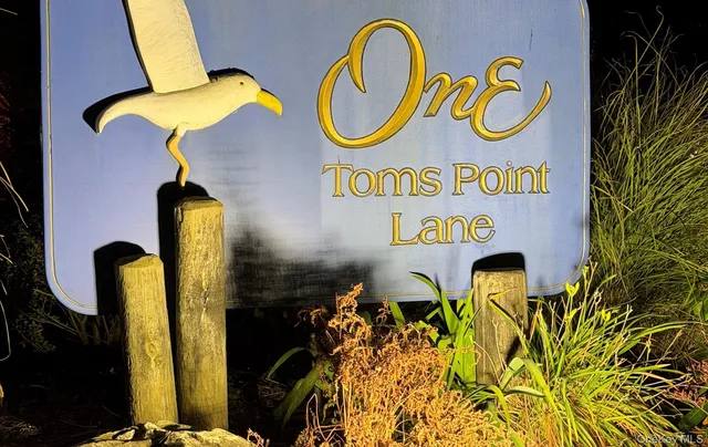 $560,000 | 1 Toms Point Lane, Unit 2A, Port Washington, NY 11050