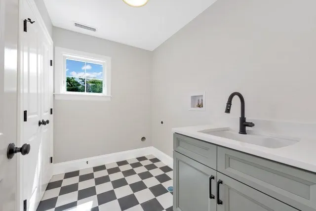 $1,785,000 | 360 Blue Hill Drive, Westwood, MA 02090