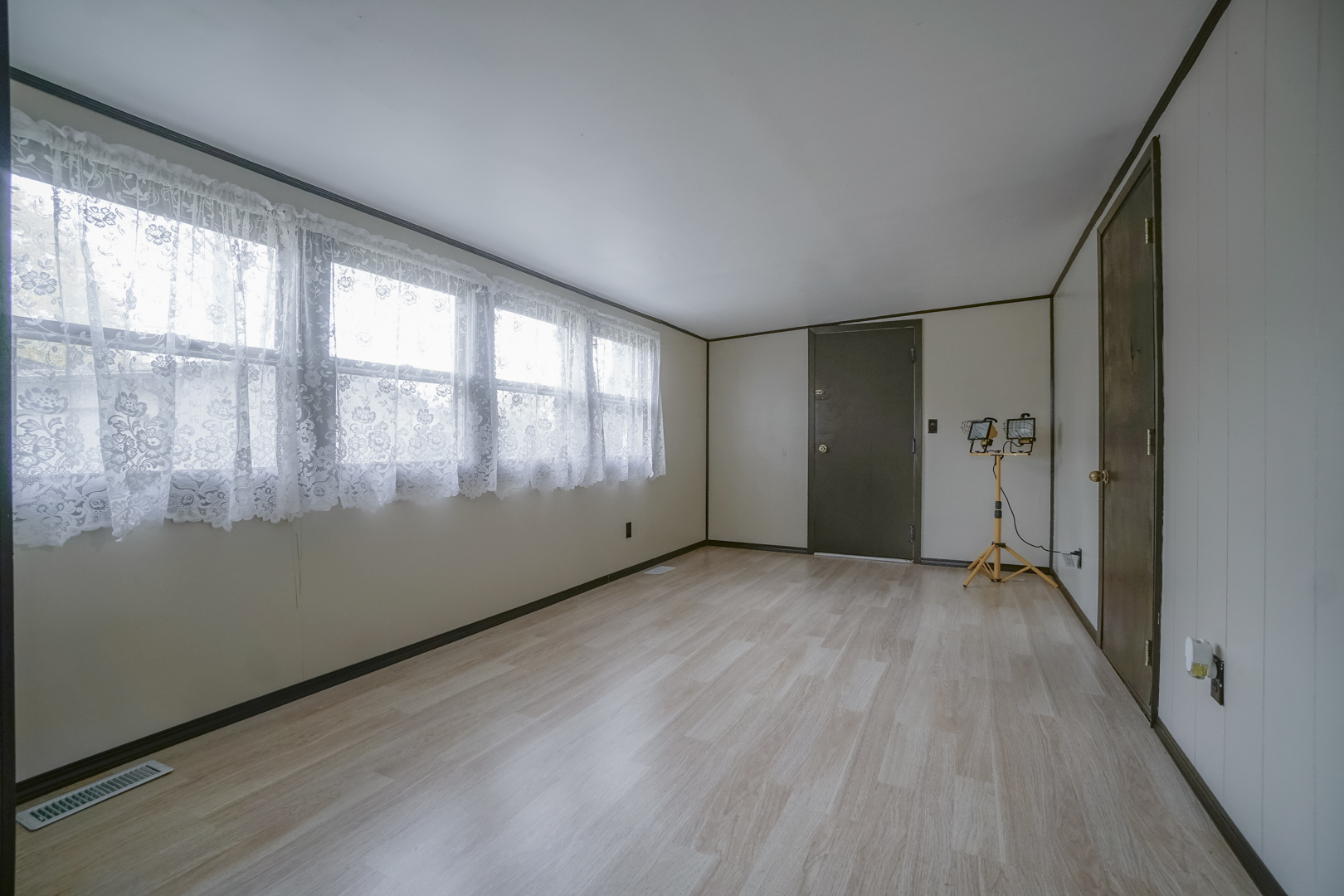 400 Greenview Road Belvidere, IL 61008 - Photo 3 of 23 Gallery Image 3