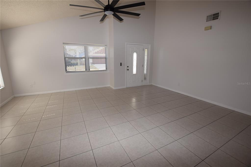 7313 Spring Villas Circle Orlando, FL 32819 - Photo 11 of 41