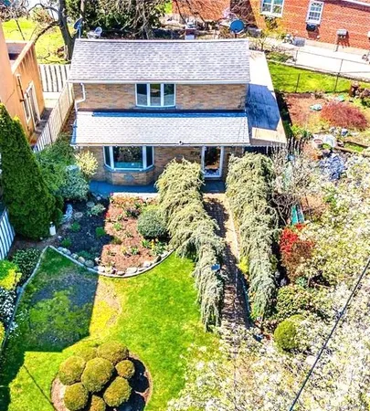 $868,000 | 17-02 Clintonville Street | Whitestone