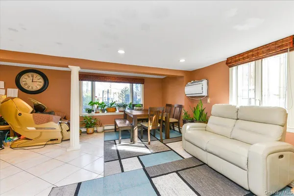 $868,000 | 17-02 Clintonville Street | Whitestone
