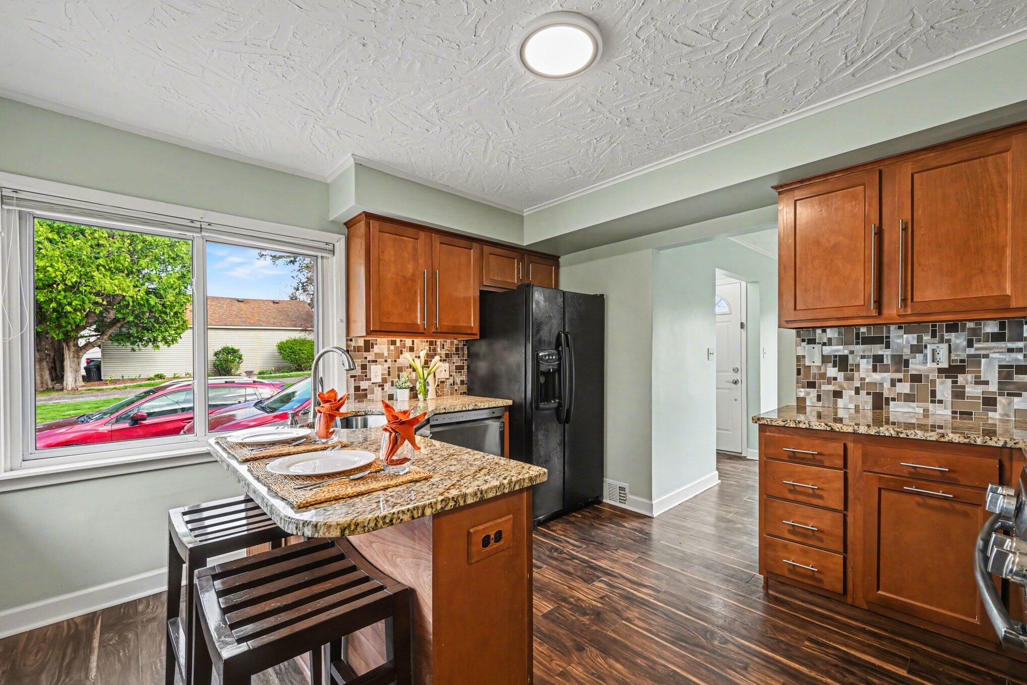 6480 Waldon Road Clarkston, MI 48346 - Photo 11 of 35 012_file_7761