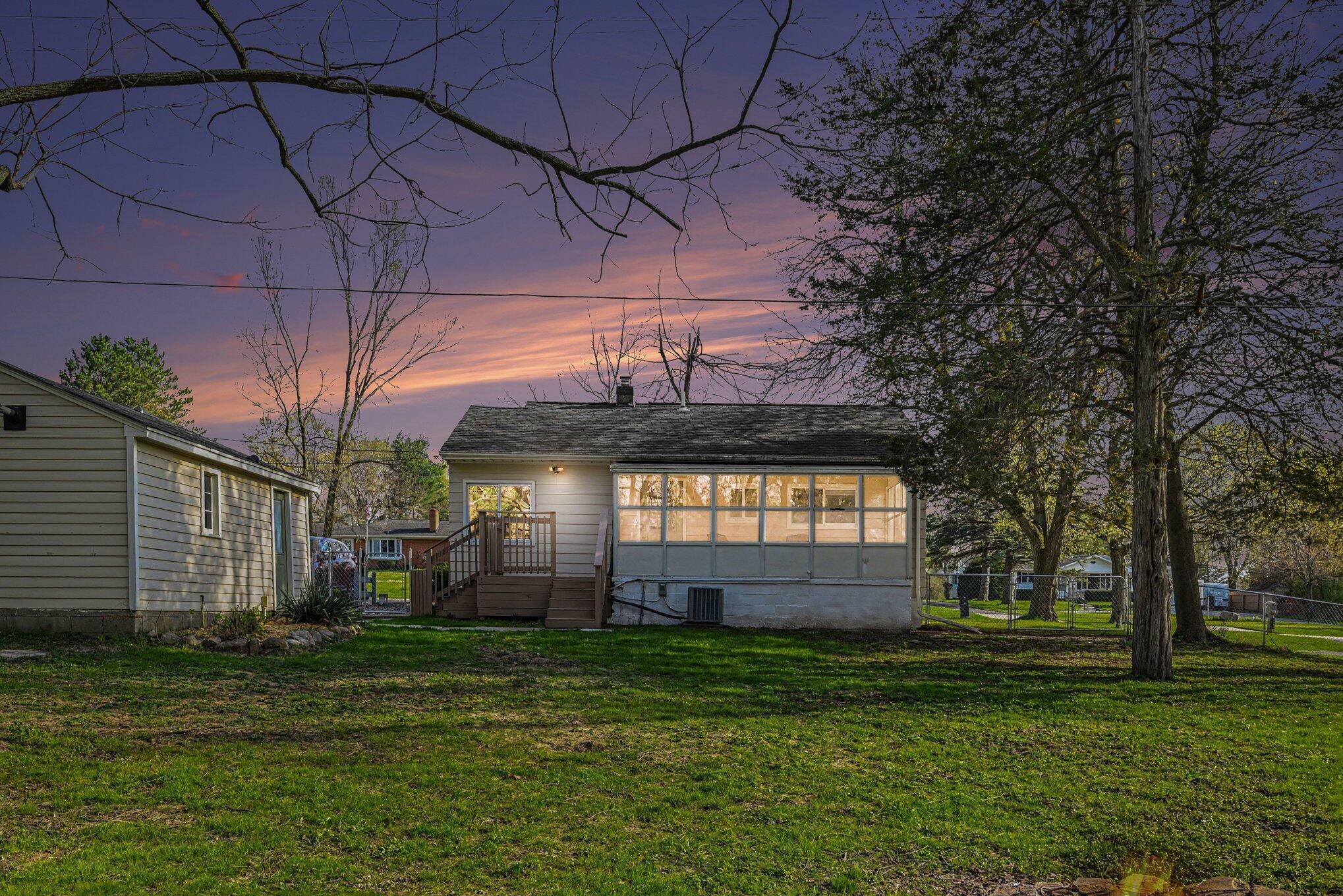 6480 Waldon Road Clarkston, MI 48346 - Photo 29 of 35 003_file_9630