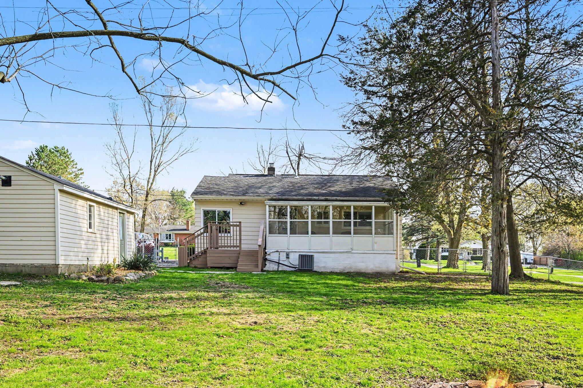 6480 Waldon Road Clarkston, MI 48346 - Photo 30 of 35 028_file_3239