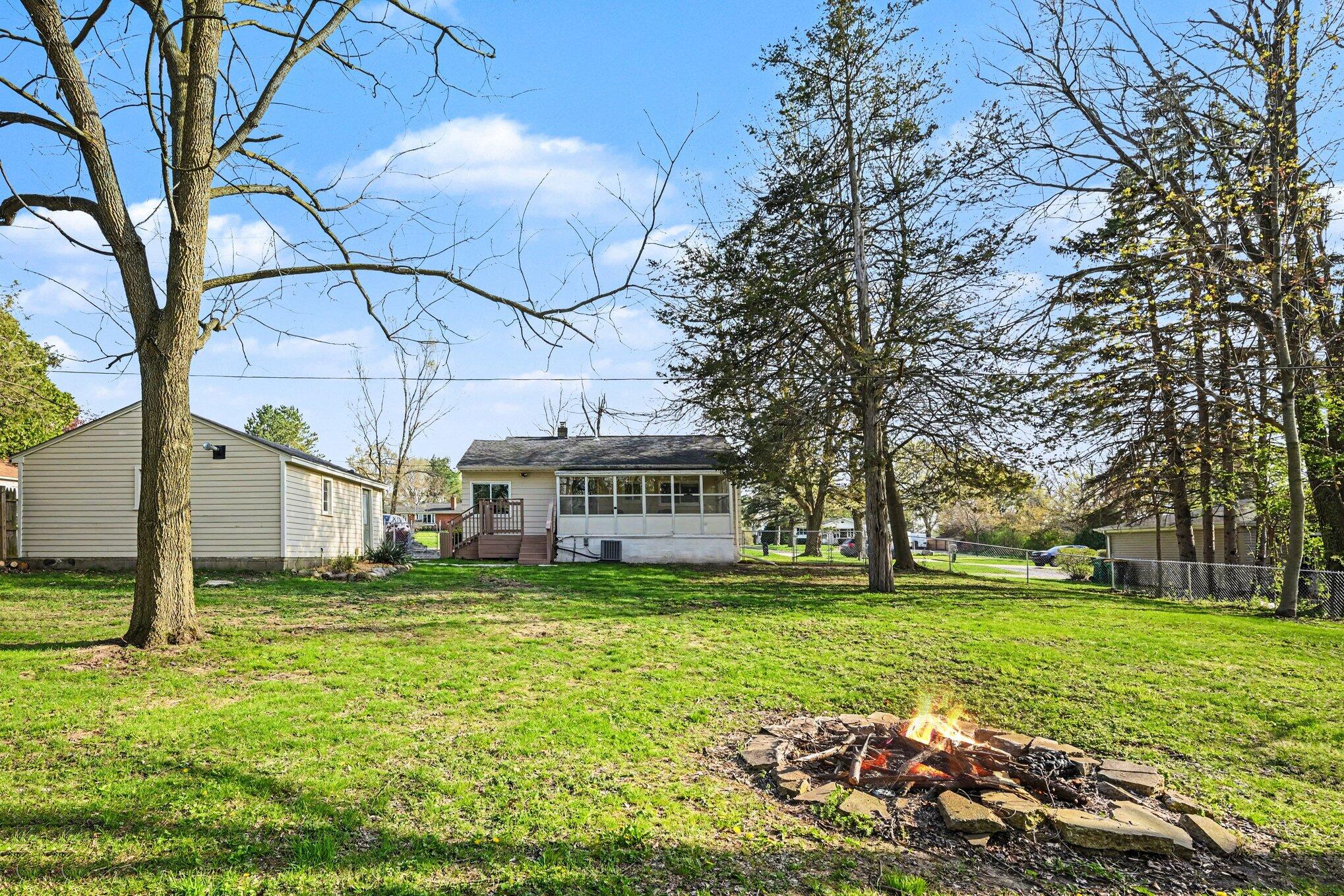 6480 Waldon Road Clarkston, MI 48346 - Photo 31 of 35 027_file_1470
