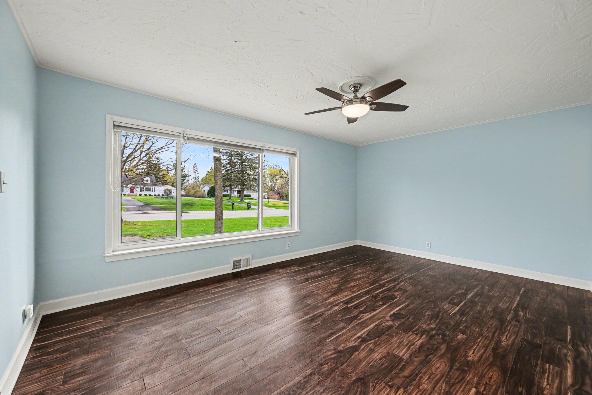 6480 Waldon Road Clarkston, MI 48346 - Photo 6 of 35 007_file_4176
