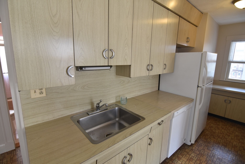 79 Euston Road, Unit 3 Boston, MA 02135 - Photo 12 of 12
