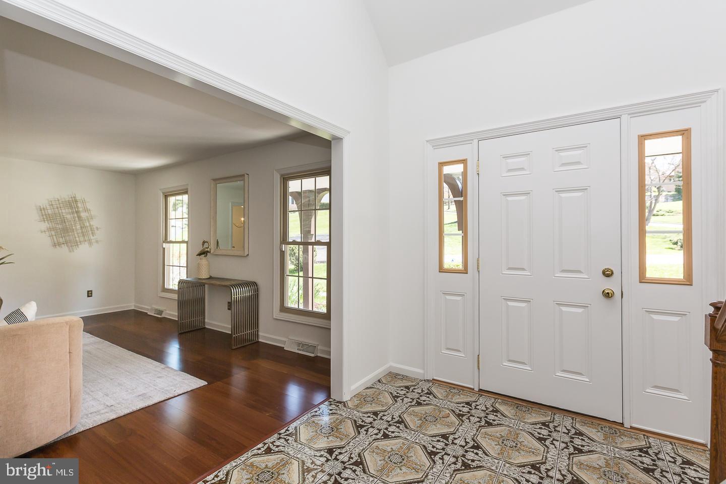 606 Foxfields Road Bryn Mawr, PA 19010 - Photo 6 of 77