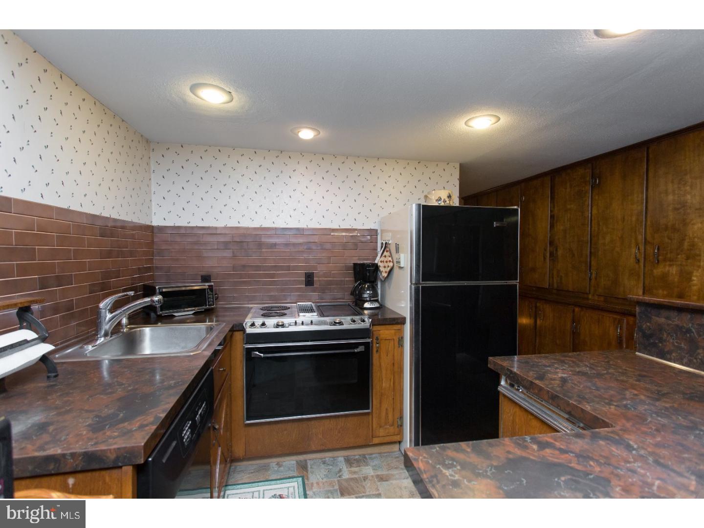 107 Landenberg Road Landenberg, PA 19350 - Photo 8 of 25 Kitchen
