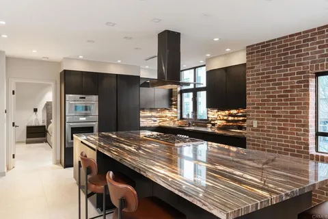 $2,225,000 | 555 Front Street, Unit 204, San Diego, CA 92101