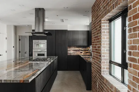 $2,225,000 | 555 Front Street, Unit 204, San Diego, CA 92101