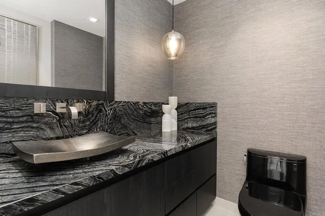 $2,225,000 | 555 Front Street, Unit 204, San Diego, CA 92101