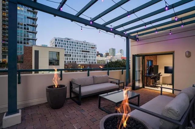 $2,225,000 | 555 Front Street, Unit 204, San Diego, CA 92101