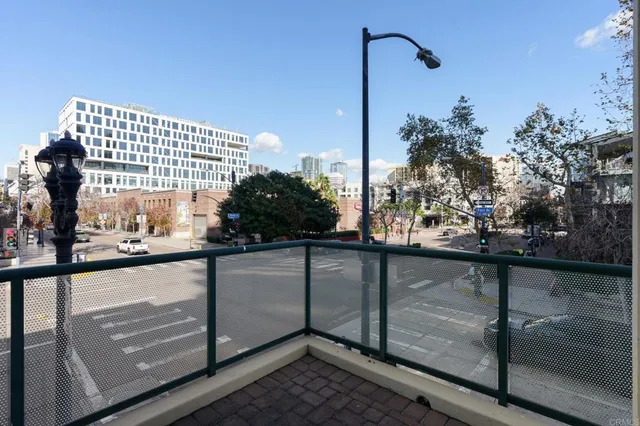 $2,225,000 | 555 Front Street, Unit 204, San Diego, CA 92101