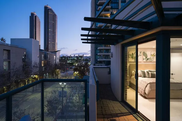 $2,225,000 | 555 Front Street, Unit 204, San Diego, CA 92101