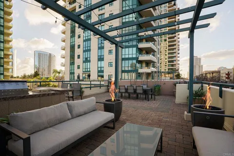 $2,225,000 | 555 Front Street, Unit 204, San Diego, CA 92101