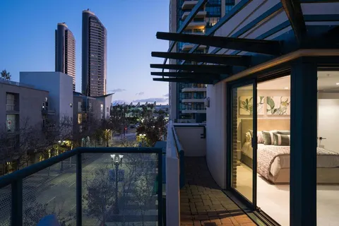 $2,225,000 | 555 Front Street, Unit 204, San Diego, CA 92101