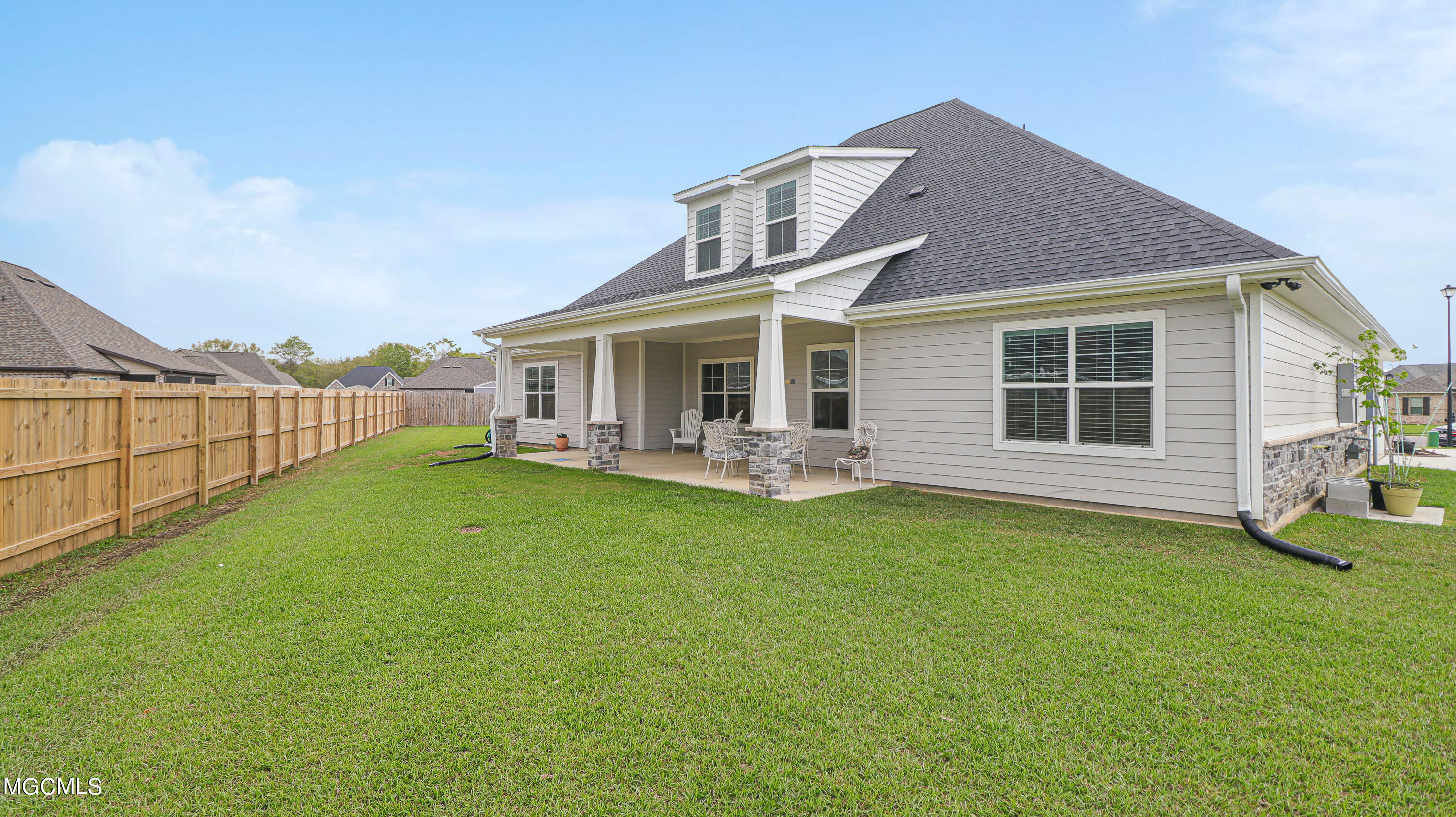 7911 Park Road Biloxi, MS 39532 - Photo 29 of 30 large back yard