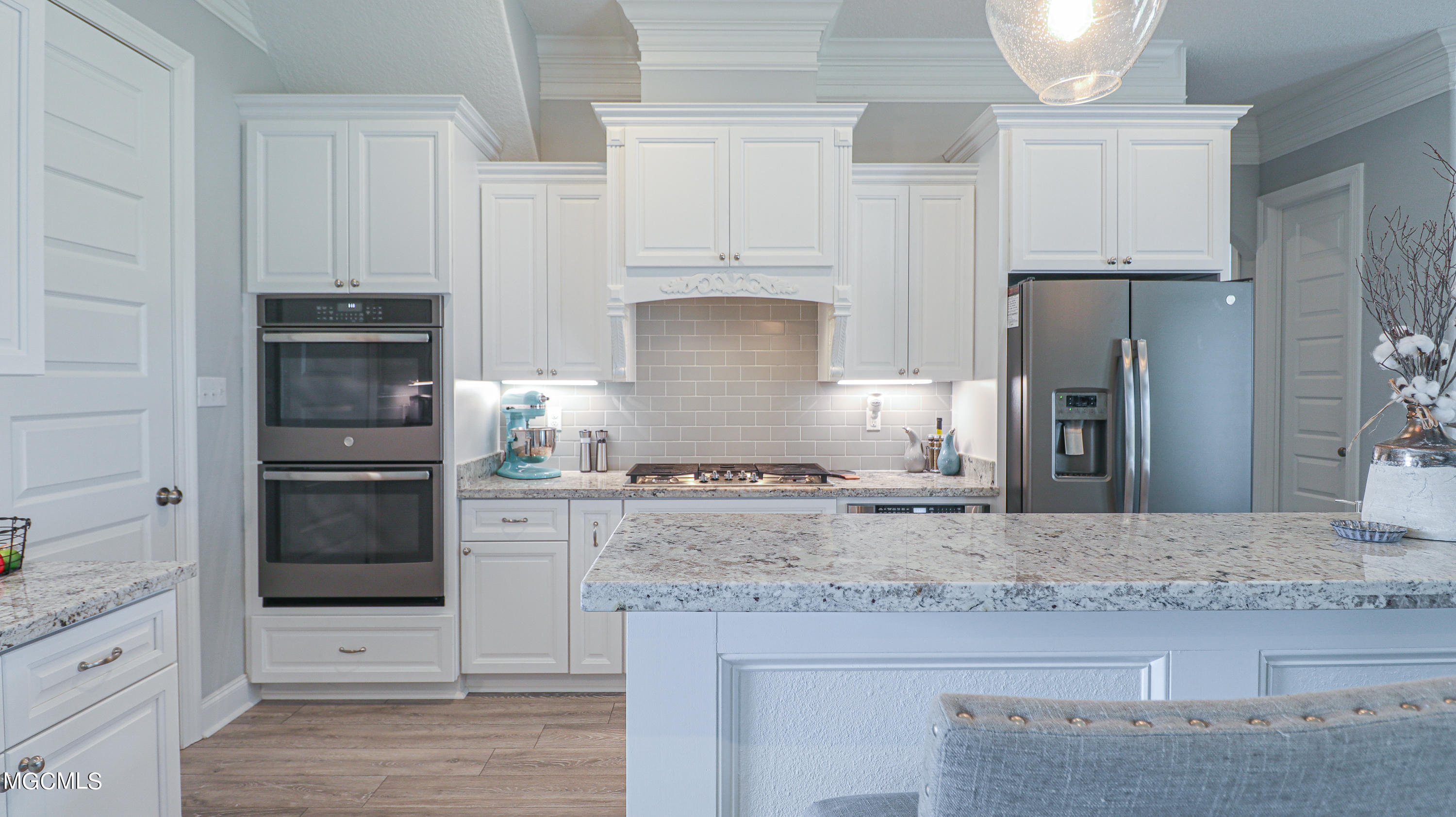 7911 Park Road Biloxi, MS 39532 - Photo 9 of 30 double oven