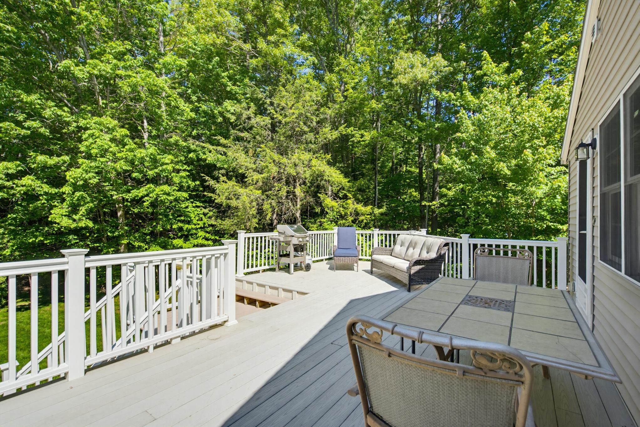 55 Kristin Drive Derry, NH 03038 - Photo 11 of 44