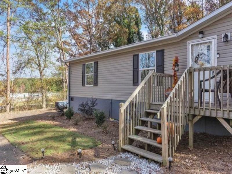 145 Old Sawmill Road Easley, SC 29640 - Photo 3 of 28