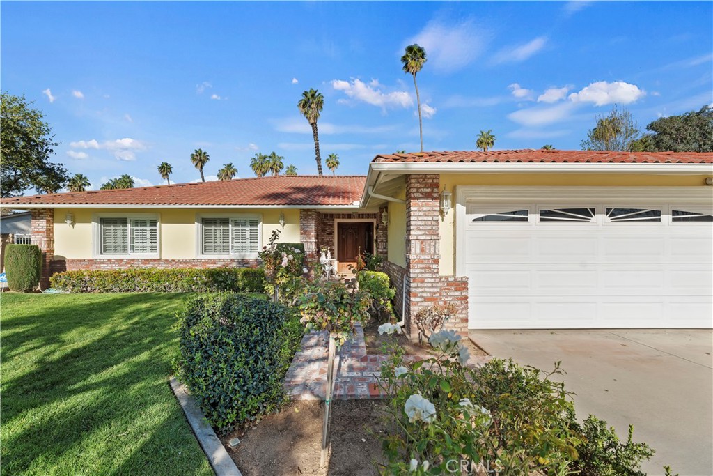 6565 Lorraine Drive Riverside, CA 92506 - Photo 5 of 61