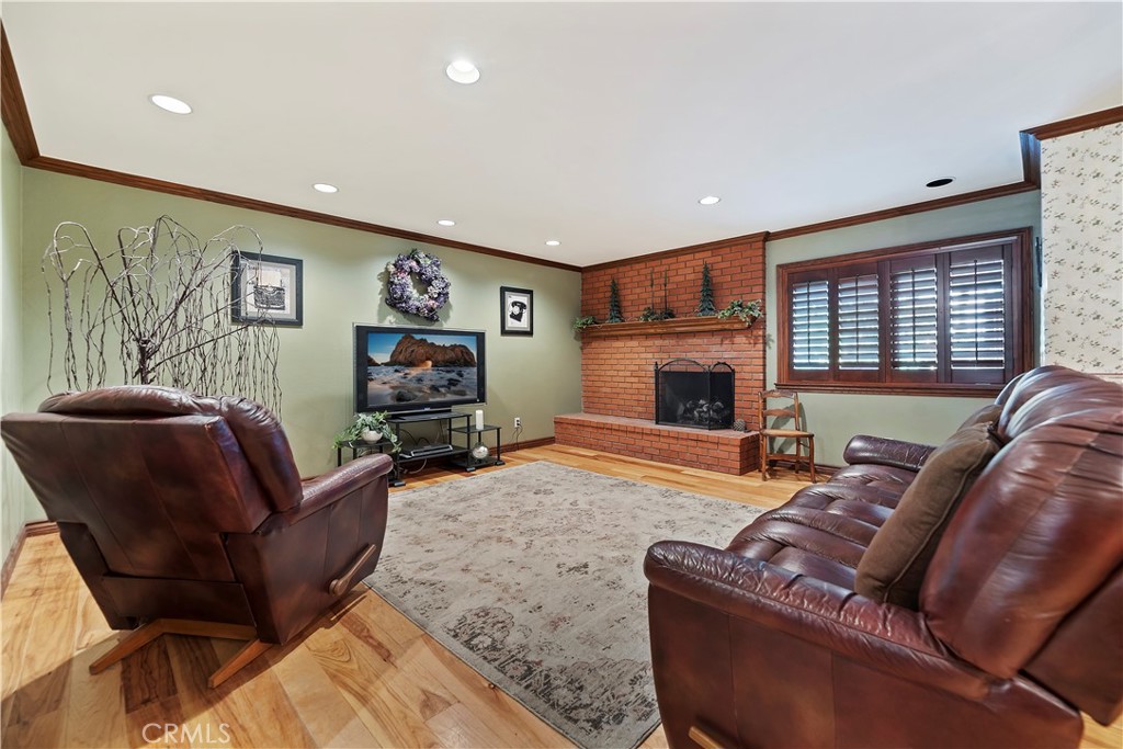 6565 Lorraine Drive Riverside, CA 92506 - Photo 9 of 61