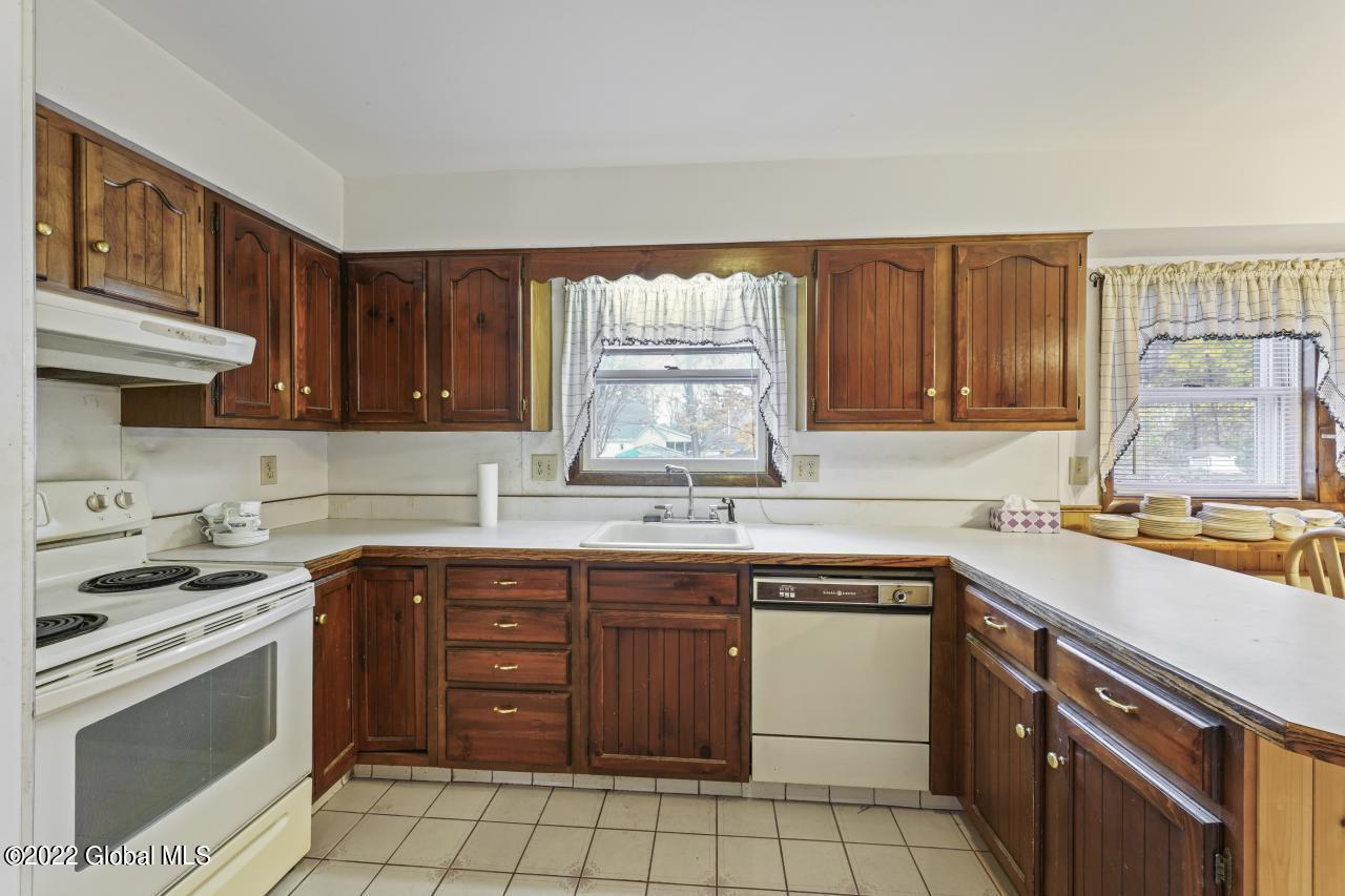 21 Dugan Hill Road Mechanicville, NY 12118 - Photo 2 of 73 Hommati.com-21_Dugan_Hill_Rd_NY-11-02-20